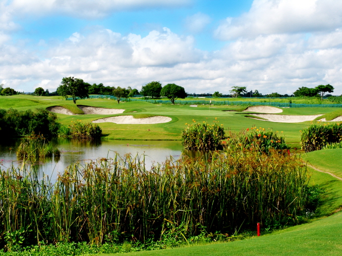 Eagle Ridge Golf & Country Club : Greg Norman